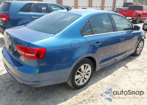 2015 Volkswagen Jetta 1.8T Se z USA, uszkodzony, nr VIN 3VWD07AJ3FM302905